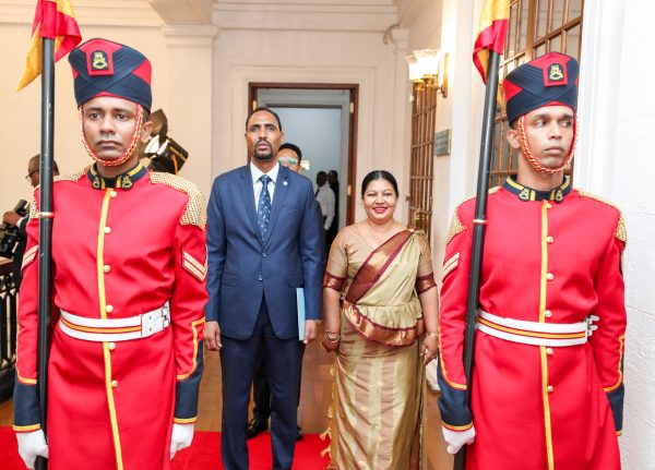H.E. the Ambassador of the Federal Republic of Somalia presents Credentials to Sri Lanka