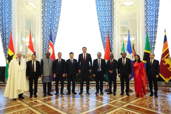 Ambassador of Sri Lanka presents Letters of Credence to the President of Belarus