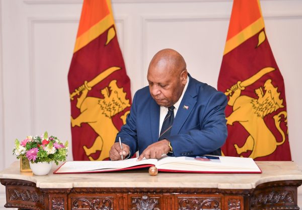 H.E. the High Commissioner of the Independent State of Papua New Guinea presents Credentials to Sri Lanka