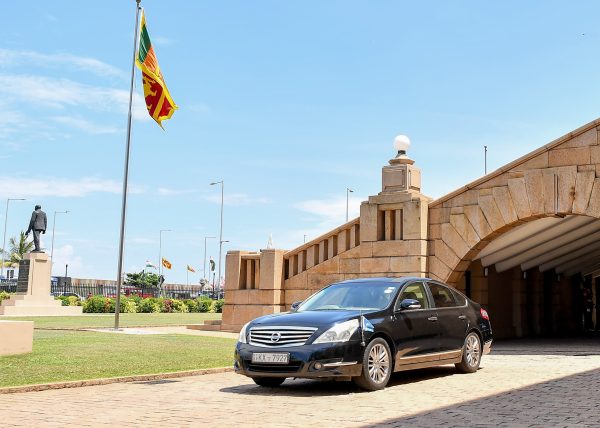 H.E. the Ambassador of the Federal Republic of Somalia presents Credentials to Sri Lanka