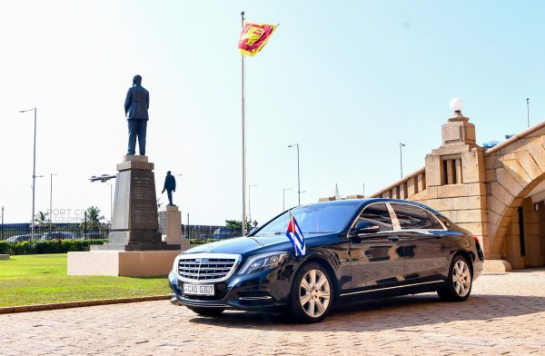 H.E. the Ambassador of the Republic of Cuba presents Credentials to Sri Lanka