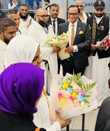 Ambassador Ameer Ajwad receives the first batch of Sri Lankan Hajj pilgrims for Hajj 2026