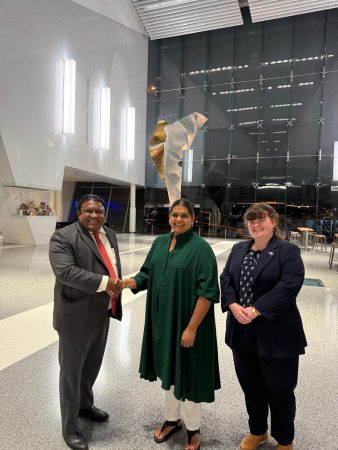 Acting High Commissioner Welcomes Mayor of Colombo