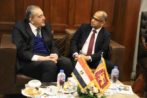 Ambassador of Sri Lanka engages in discussions with the Chairman and Board of Directors of the Alexandria Chamber of Commerce to enhance trade and economic cooperation between Sri Lanka and Egypt.