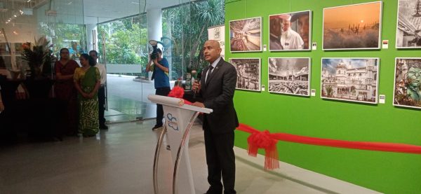 Singapore exhibits Photographic impressions of Sri Lanka