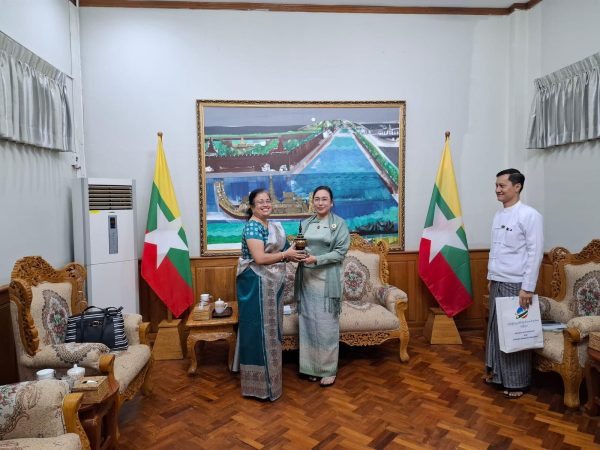 The Ambassador meets the Union Ministers for Foreign Affairs and Investment and Foreign Economic Relations of Myanmar
